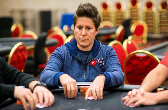 ​“退役”的Vanessa Selbst为慈善事业竞争WSOP主赛事