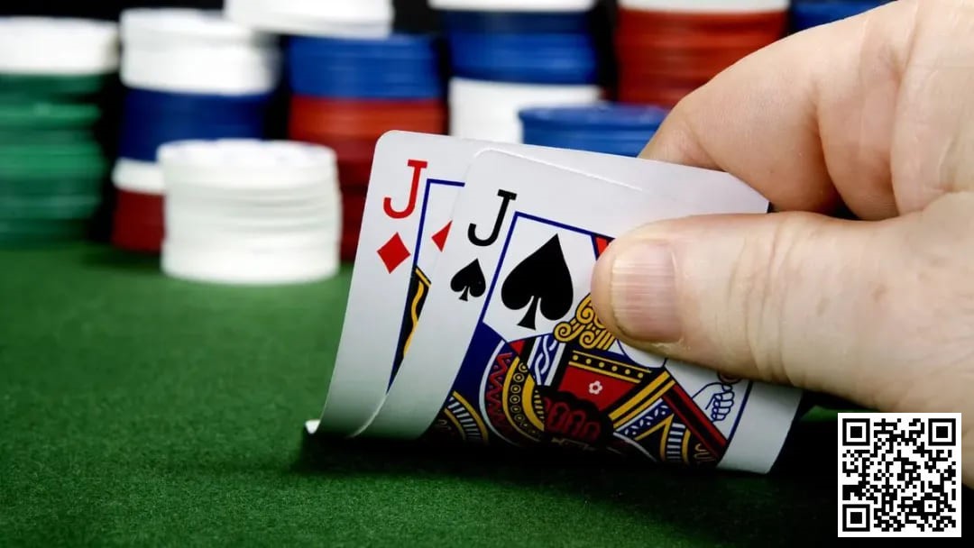 【EV扑克】玩法：拿着JJ，当翻牌发出一张Q、K或A时，该怎么打