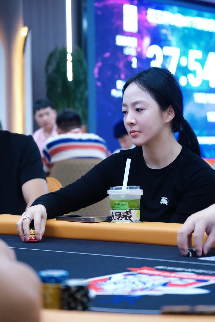 【小鱼Poker】渔夫相王杯 | 热度火爆！凌晨两点半结束B组，主赛共计472人参赛，75人晋级第二轮