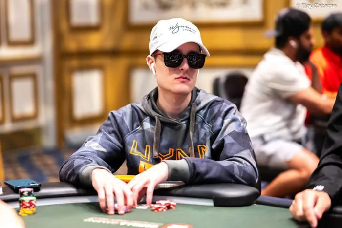 【小鱼Poker】Isaac Haxton在扑克大师赛1.5万刀买入比赛中夺冠，获得六位数奖金