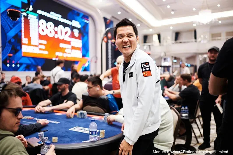 【EV 扑克】EPT 塞浦路斯 | Li Shankui 深码晋级 EPT 主赛事 Day 3，魏国梁、Tony Lin 等神秘赏金赛晋级 Day 2