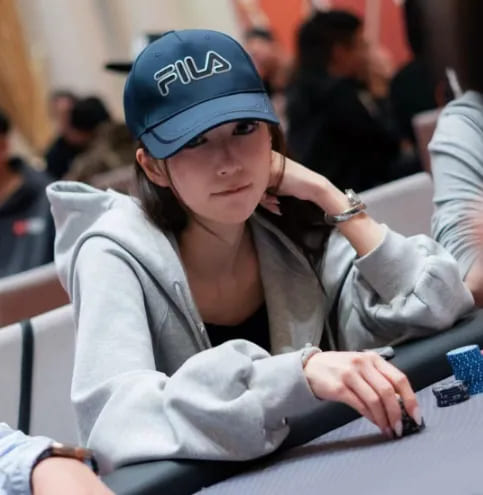 【APL扑克】AApoker战队豪华阵容全新亮相，陈东、陈易莎、Yara、叶依强势加盟！