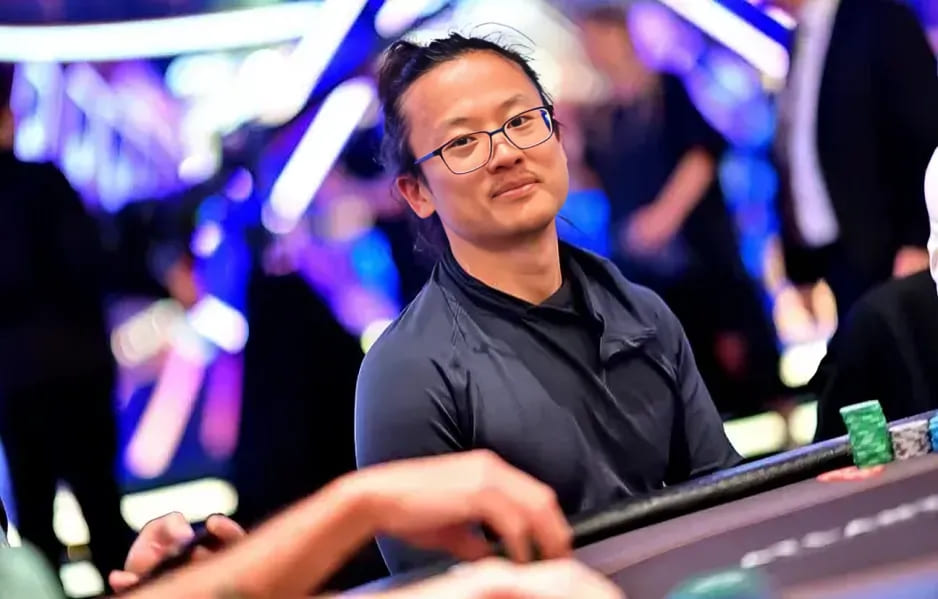 【EV扑克】WSOP惊魂记！Tony Lin备赛差点出车祸？先难后获成功挺进Triton主赛事Day2