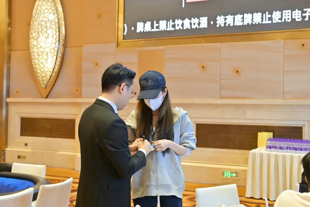 【EV扑克】2025CPG®横琴湾巡游赛 | FT9人名单成型,张天威领跑!仅存女将叶依止步18名,昨日CL夏泽华止步第10