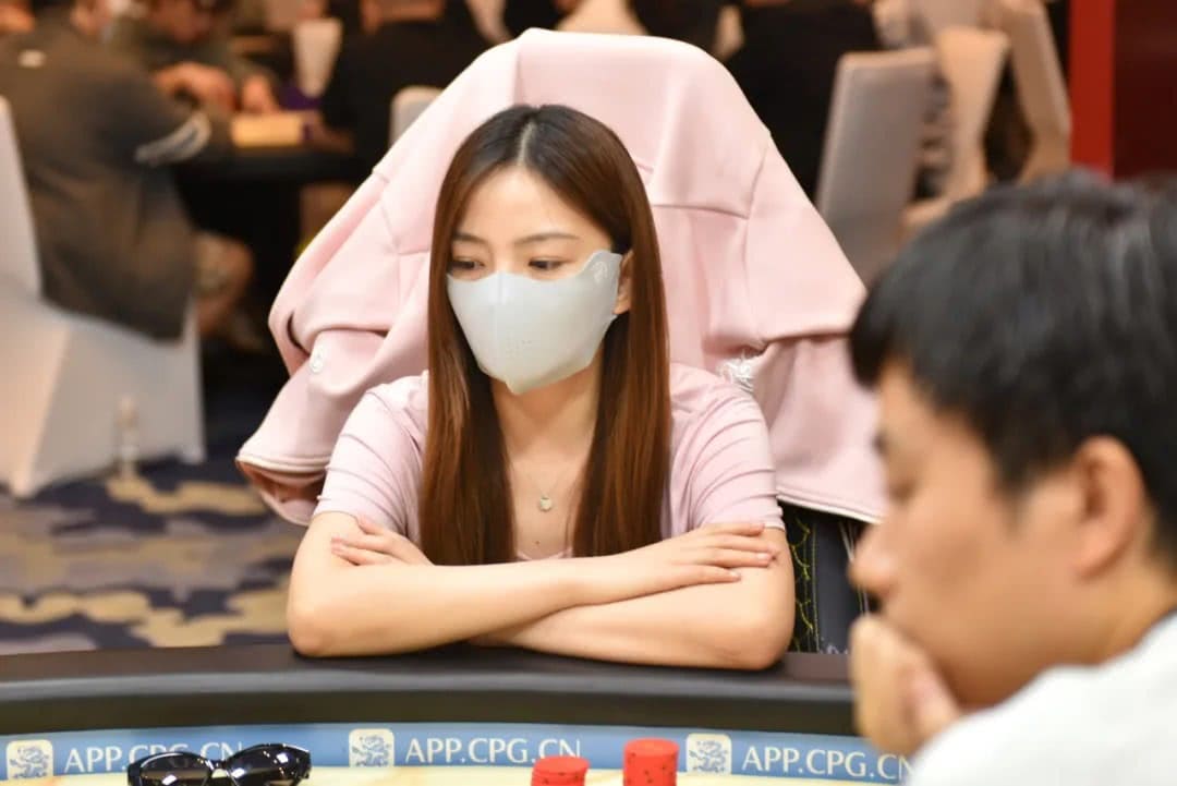 【EV扑克】CPG三亚大师赛｜主赛剩余18人冲击决赛桌，张志梅开二度再次成为CL
