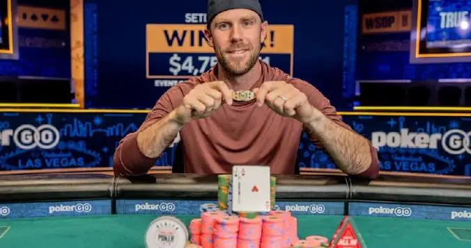 【EV扑克】硬核数据盘点2025扑克市场:是谁在常规桌创下了每小时170万美元的惊人赢率?