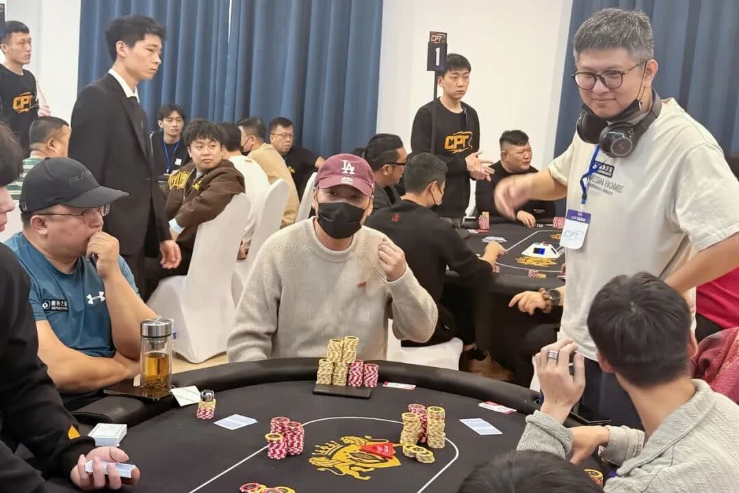 【EV扑克】2026CPT第六日 | AA与KK再现经典碰撞，紫荆山海杯主赛张旭以233.5万记分领10强诞生迎最终章，决胜紫荆之巅！