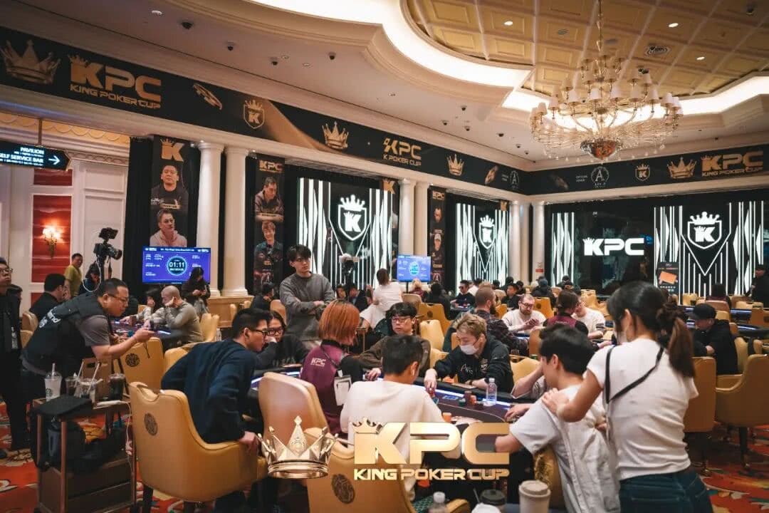 【EV扑克】King Poker Cup | 激战11小时8人FT出炉！Tony Lin近2000万计分领跑决赛桌