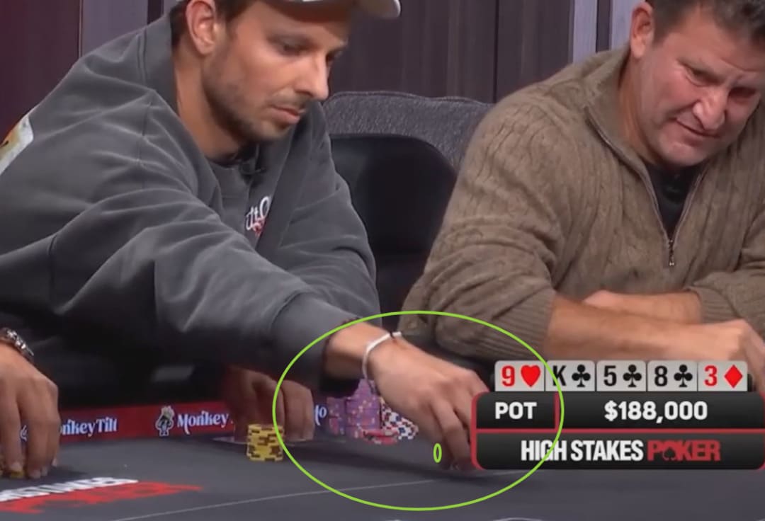 【EV扑克】记分牌过线又收回,电视扑克公然“开玩笑”?高额桌下注规则底线在哪?