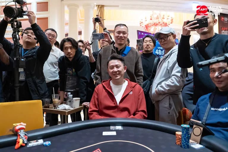 【EV扑克】2026 APT济州经典赛 | 主赛为韩国史上规模最大国际扑克赛事；中国选手Tianhao Zheng成功领跑；Tony Lin成功晋级！
