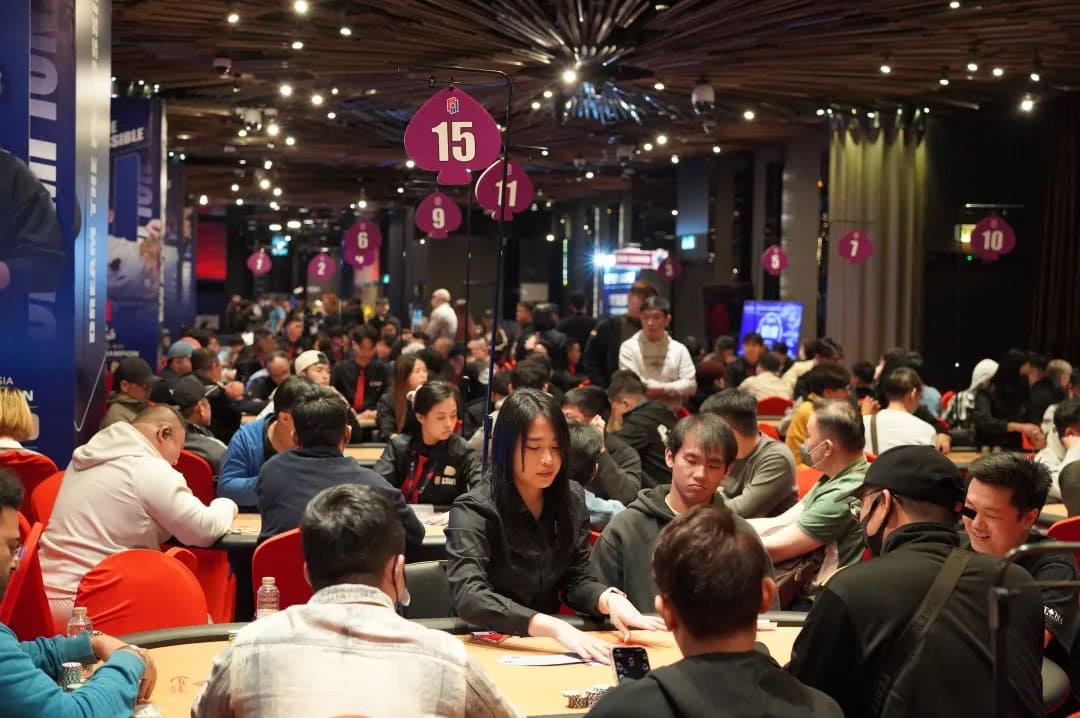 【EV扑克】PD20马来西亚｜从第五名到冠军，慧凌三战PD终圆冠军梦！主赛111人参赛12人晋级