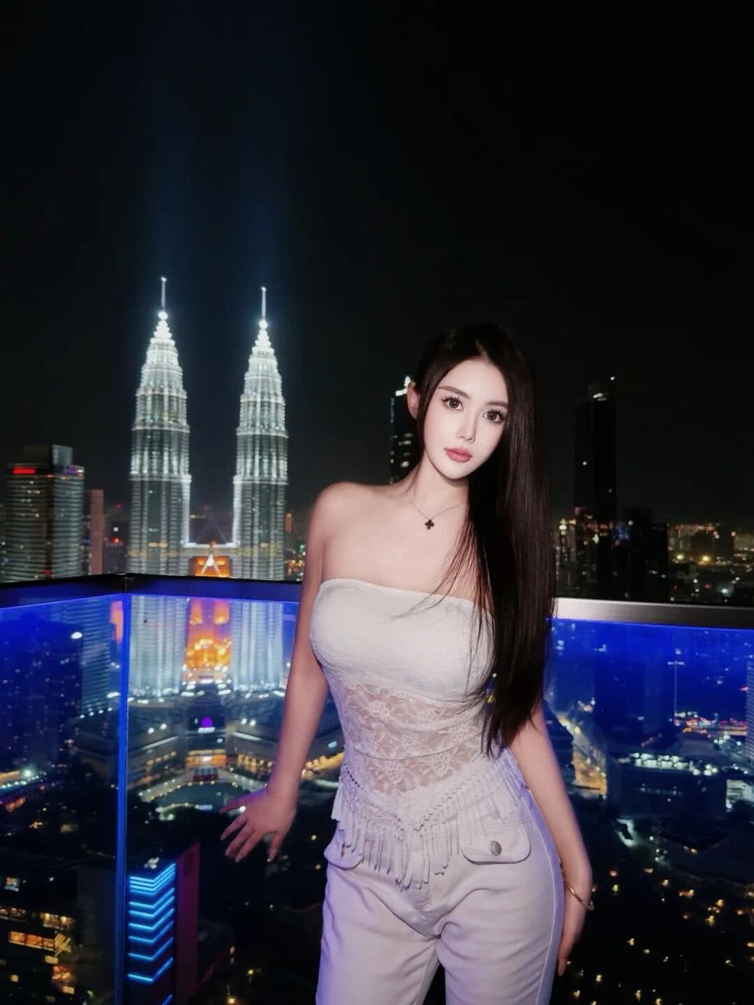 【EV扑克】PD20马来西亚｜边旅行边打牌！Linda的理想生活，太让人羡慕了！PD20主赛16人晋级决赛