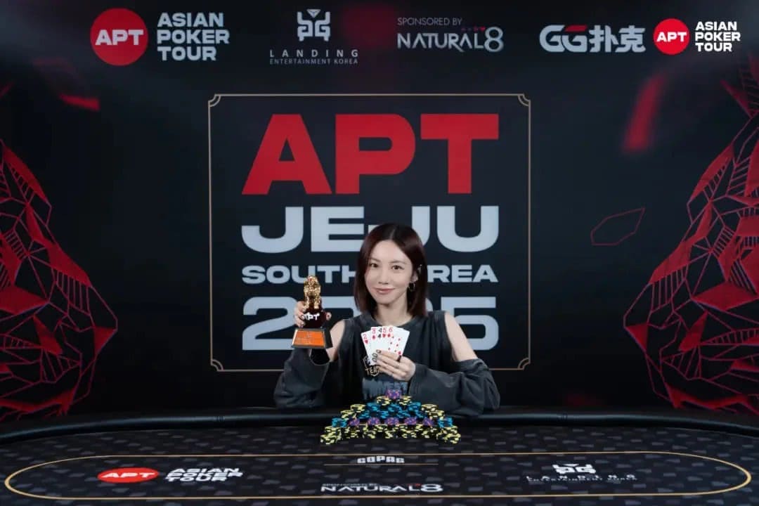 【EV扑克】从上海白领到中国排名第一女牌手,她只用了2年!