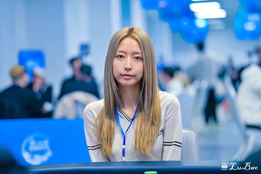 【EV扑克】抚仙湖杯广安站 | 泡沫破裂奖励圈大门敞开，吴兴宁263万计分领衔12人开启明日巅峰决战！