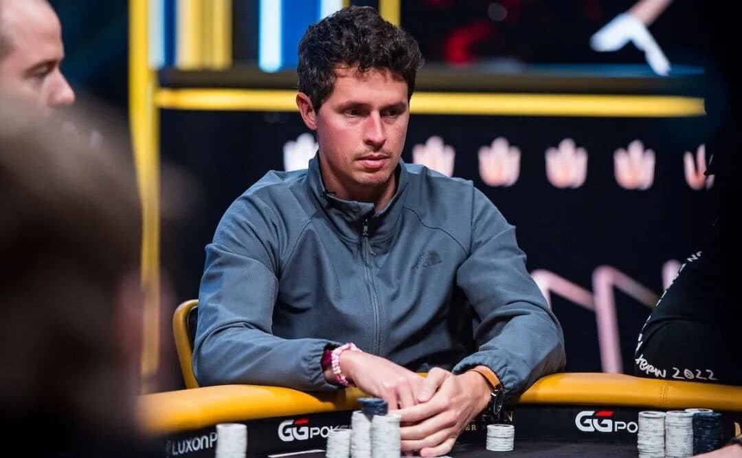 【EV扑克】喜报!中国选手Wang ZiQian勇夺WSOP金戒指大师赛冠军,刘亚运挺进百万豪客赛FT!