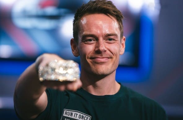 【EV扑克】WSOP主赛冠军Espen Jorstad：扑克不是非黑即白，而是概率的艺术