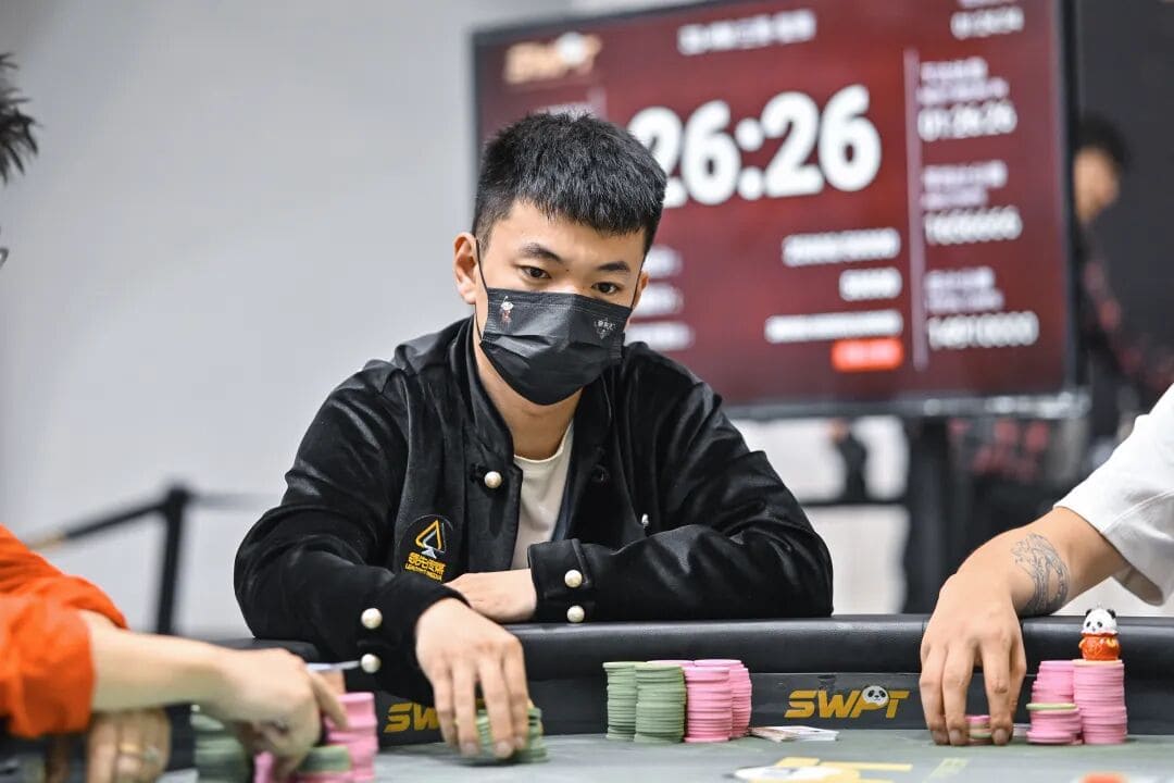 【EV扑克】SWPT·广安站 | 鏖战一昼夜，徐正珂加冕SWPT主赛冠军：从10个BB到冠军的传奇之路