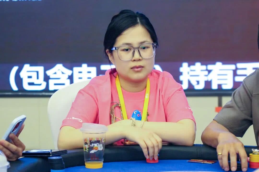 【EV扑克】泰山之巅扑克系列赛第三日｜泰山女儿茶飘香赛场，主赛乙组鸣锣开战，杨朝晖携手46人晋级复赛，多场附赛轮番开打